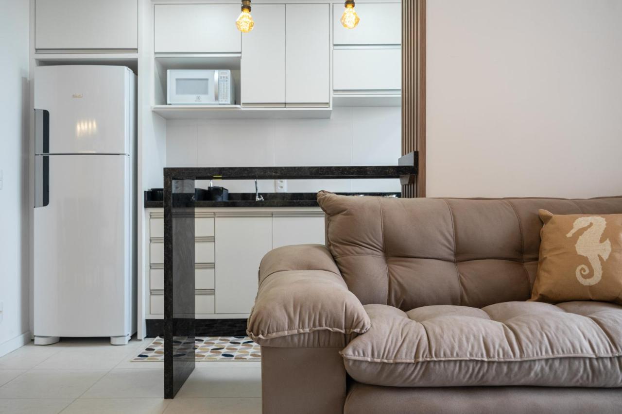 Apartamento Com Vista Mar, Ar-Condicionado, Wi-Fi Condominio Com Piscina, Quadra De Esportes Playground Infantil A 15 Minutos Do Beto Carreiro Piçarras المظهر الخارجي الصورة